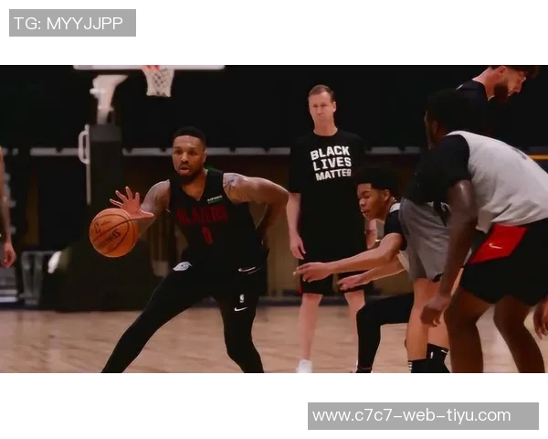 开拓者备战国王赛从混音队召回杨瀚森和吕佩尔助阵 开拓者备战国王赛从混音队召回杨瀚森和吕佩尔助阵