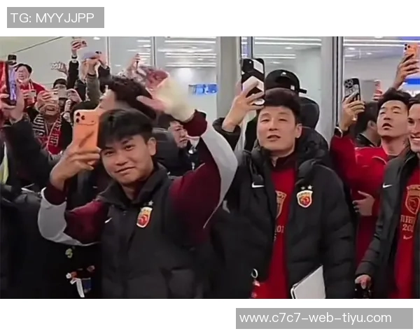 海港夺冠庆典明天下午盛大举行球迷会邀您共同见证辉煌时刻